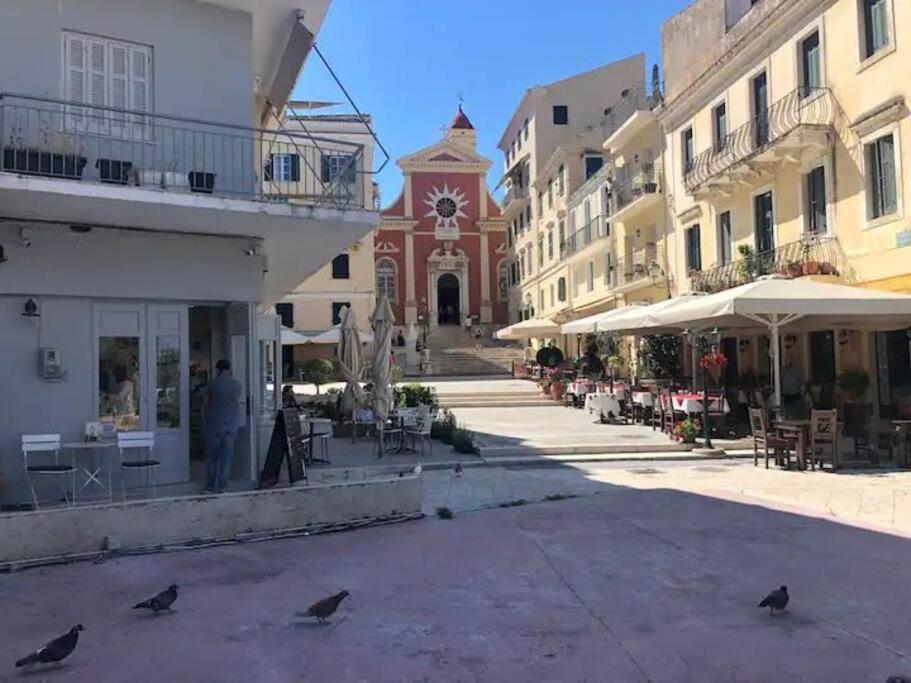 Q Apartments In Corfu Town Екстер'єр фото