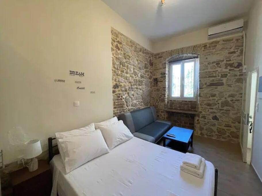 Q Apartments In Corfu Town Екстер'єр фото