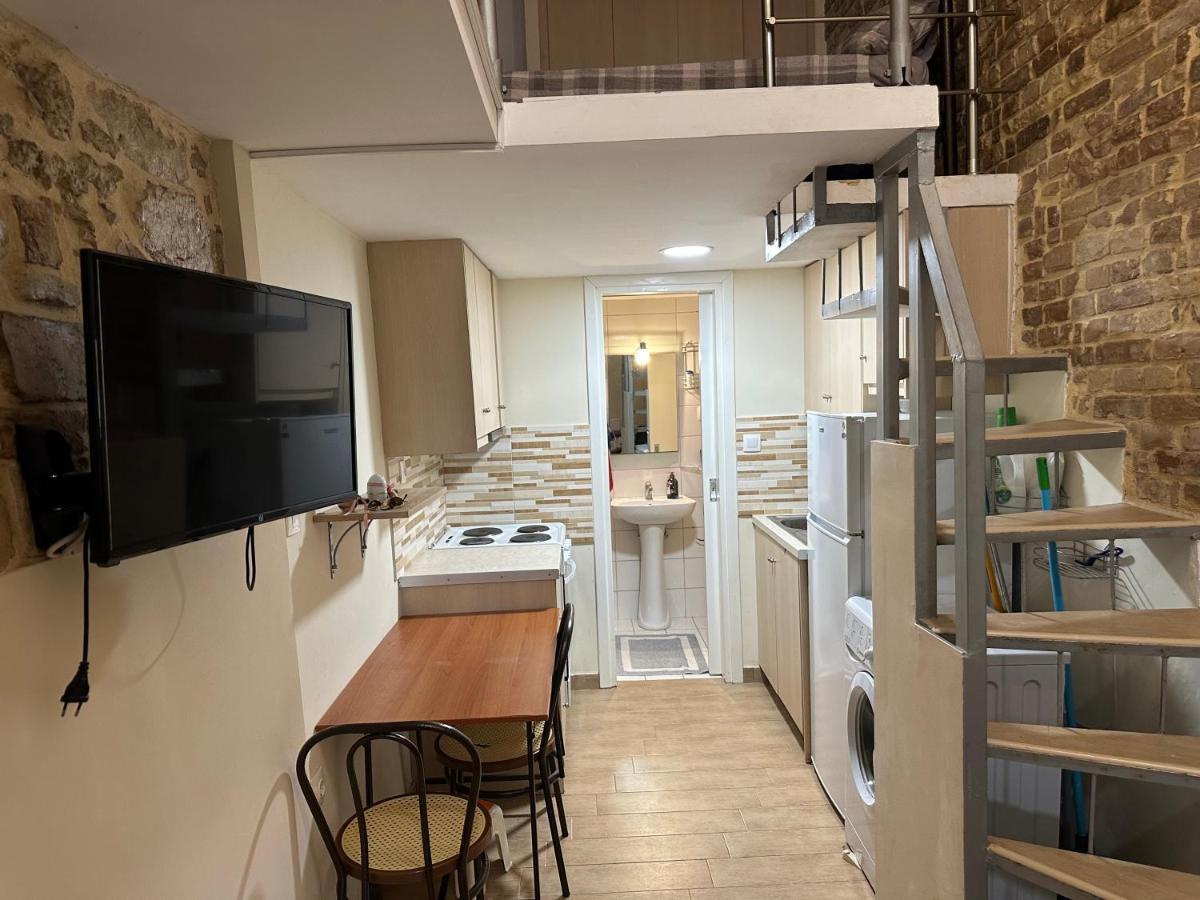 Q Apartments In Corfu Town Екстер'єр фото